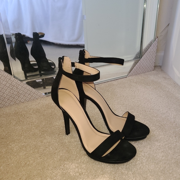 Charlotte Russe Black Strappy Heels - Picture 8 of 8